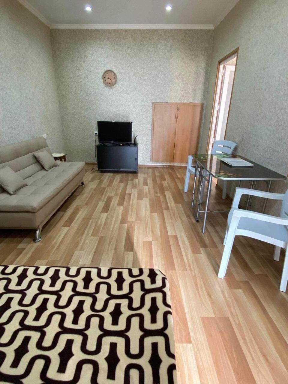 Nutsa'S Apartment In Old 트빌리시 외부 사진